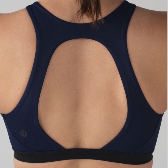 Lululemon Sz 4 Endless Horizons Swim Top In
Euro Navy / Black EUC - Picture 2 of 12
